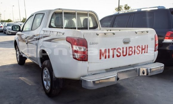 Buy Import Mitsubishi L200 White Car in Import - Dubai in Enga Buy Import Mitsubishi L200 White Car in Import - Dubai in Enga