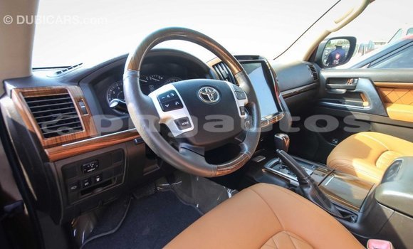 Buy Import Toyota Land Cruiser Brown Car in Import - Dubai in Enga Buy Import Toyota Land Cruiser Brown Car in Import - Dubai in Enga