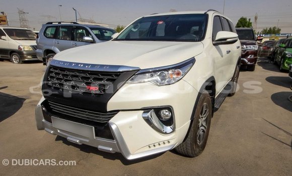 Buy Import Toyota Fortuner White Car in Import - Dubai in Enga Buy Import Toyota Fortuner White Car in Import - Dubai in Enga