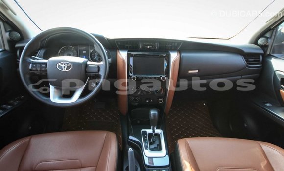 Buy Import Toyota Fortuner White Car in Import - Dubai in Enga Buy Import Toyota Fortuner White Car in Import - Dubai in Enga