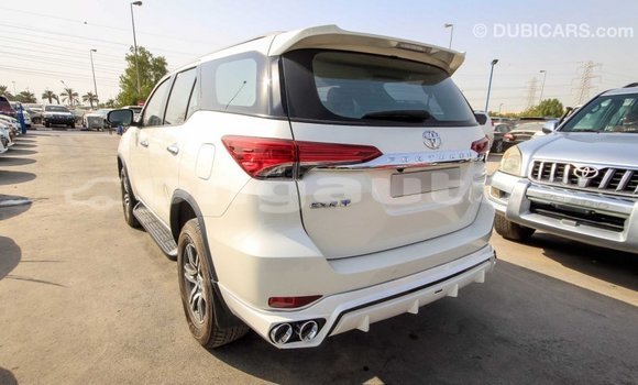 Buy Import Toyota Fortuner White Car in Import - Dubai in Enga Buy Import Toyota Fortuner White Car in Import - Dubai in Enga