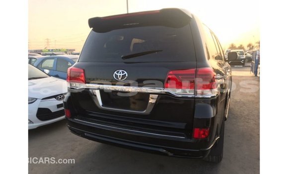 Buy Import Toyota Land Cruiser Black Car in Import - Dubai in Enga Buy Import Toyota Land Cruiser Black Car in Import - Dubai in Enga