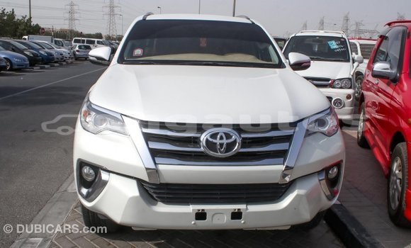 Buy Import Toyota Fortuner White Car in Import - Dubai in Enga Buy Import Toyota Fortuner White Car in Import - Dubai in Enga