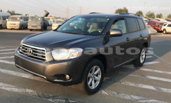 Buy Import Toyota Highlander Other Car in Import - Dubai in Enga Buy Import Toyota Highlander Other Car in Import - Dubai in Enga