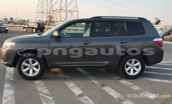 Buy Import Toyota Highlander Other Car in Import - Dubai in Enga Buy Import Toyota Highlander Other Car in Import - Dubai in Enga