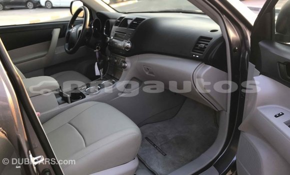 Buy Import Toyota Highlander Other Car in Import - Dubai in Enga Buy Import Toyota Highlander Other Car in Import - Dubai in Enga
