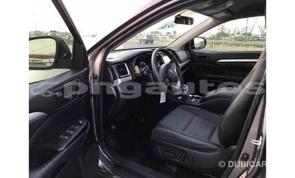 Buy Import Toyota Highlander Other Car in Import - Dubai in Enga Buy Import Toyota Highlander Other Car in Import - Dubai in Enga