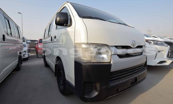 Buy Import Toyota Hiace White Car in Import - Dubai in Enga Buy Import Toyota Hiace White Car in Import - Dubai in Enga
