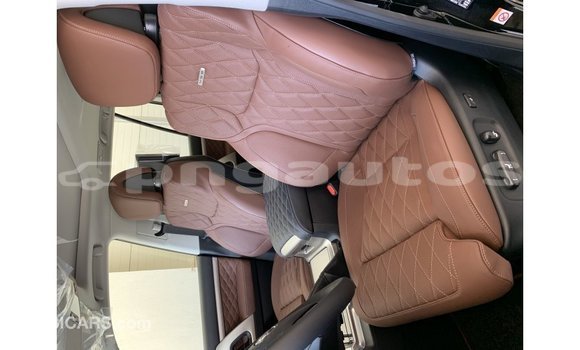 Buy Import Toyota Land Cruiser Black Car in Import - Dubai in Enga Buy Import Toyota Land Cruiser Black Car in Import - Dubai in Enga