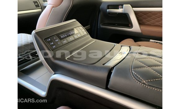 Buy Import Toyota Land Cruiser Black Car in Import - Dubai in Enga Buy Import Toyota Land Cruiser Black Car in Import - Dubai in Enga