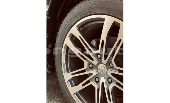 Buy Import Toyota Land Cruiser Black Car in Import - Dubai in Enga Buy Import Toyota Land Cruiser Black Car in Import - Dubai in Enga