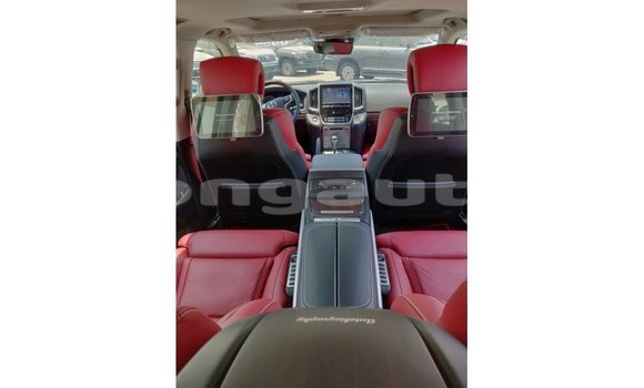 Buy Import Toyota Land Cruiser Black Car in Import - Dubai in Enga Buy Import Toyota Land Cruiser Black Car in Import - Dubai in Enga
