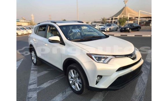 Buy Import Toyota 4Runner White Car in Import - Dubai in Enga Buy Import Toyota 4Runner White Car in Import - Dubai in Enga