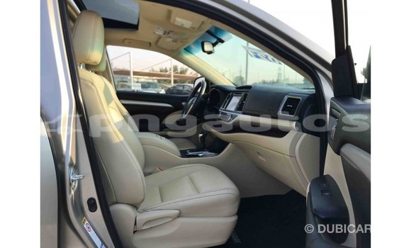 Buy Import Toyota Highlander Other Car in Import - Dubai in Enga Buy Import Toyota Highlander Other Car in Import - Dubai in Enga