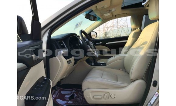 Buy Import Toyota Highlander Other Car in Import - Dubai in Enga Buy Import Toyota Highlander Other Car in Import - Dubai in Enga