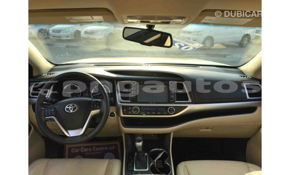 Buy Import Toyota Highlander Other Car in Import - Dubai in Enga Buy Import Toyota Highlander Other Car in Import - Dubai in Enga
