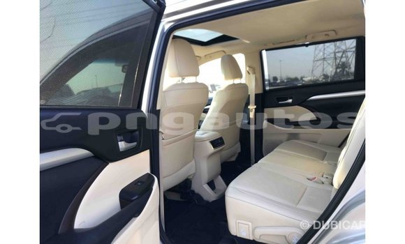 Buy Import Toyota Highlander Other Car in Import - Dubai in Enga Buy Import Toyota Highlander Other Car in Import - Dubai in Enga