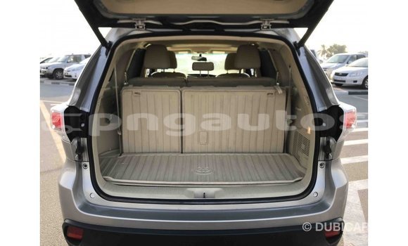 Buy Import Toyota Highlander Other Car in Import - Dubai in Enga Buy Import Toyota Highlander Other Car in Import - Dubai in Enga