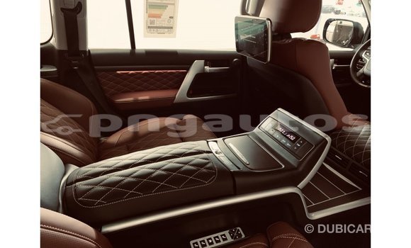 Buy Import Toyota Land Cruiser Black Car in Import - Dubai in Enga Buy Import Toyota Land Cruiser Black Car in Import - Dubai in Enga