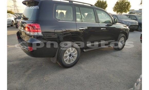 Buy Import Toyota Land Cruiser Black Car in Import - Dubai in Enga Buy Import Toyota Land Cruiser Black Car in Import - Dubai in Enga