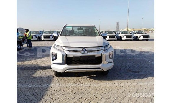 Buy Import Mitsubishi L200 White Car in Import - Dubai in Enga Buy Import Mitsubishi L200 White Car in Import - Dubai in Enga