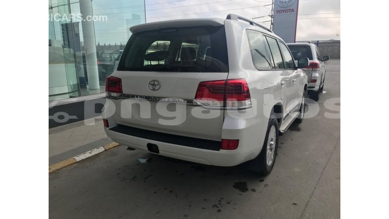 Big with watermark toyota land cruiser enga import dubai 3838