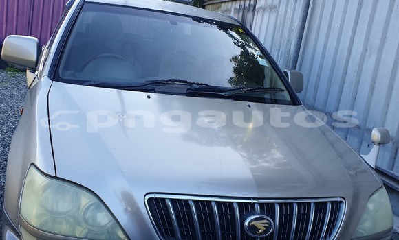 Buy Used Toyota Harrier Beige Car in Port Moresby in National Capital District Buy Used Toyota Harrier Beige Car in Port Moresby in National Capital District
