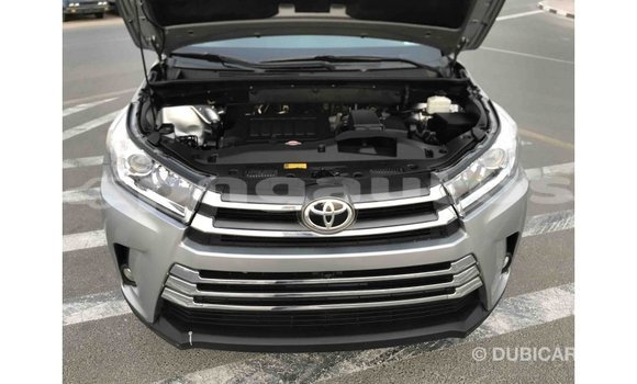 Buy Import Toyota Highlander Other Car in Import - Dubai in Enga Buy Import Toyota Highlander Other Car in Import - Dubai in Enga