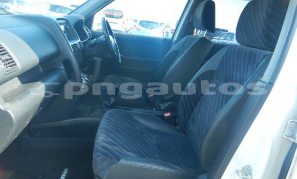 Buy Used Honda CRV White Car in Port Moresby in National Capital District Buy Used Honda CRV White Car in Port Moresby in National Capital District