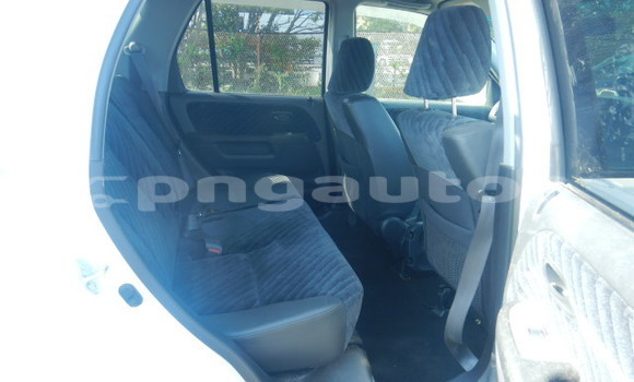 Buy Used Honda CRV White Car in Port Moresby in National Capital District Buy Used Honda CRV White Car in Port Moresby in National Capital District