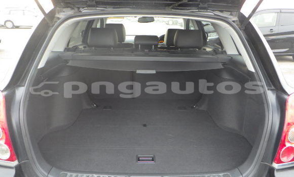 Buy Used Toyota Avensis Black Car in Port Moresby in National Capital District Buy Used Toyota Avensis Black Car in Port Moresby in National Capital District