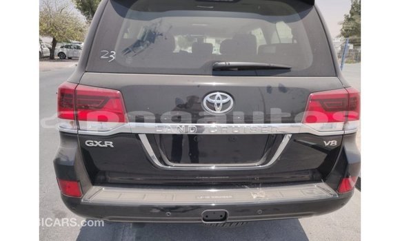 Buy Import Toyota Land Cruiser Other Car in Import - Dubai in Enga Buy Import Toyota Land Cruiser Other Car in Import - Dubai in Enga
