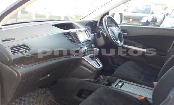 Buy Used Honda CRV White Car in Port Moresby in National Capital District Buy Used Honda CRV White Car in Port Moresby in National Capital District