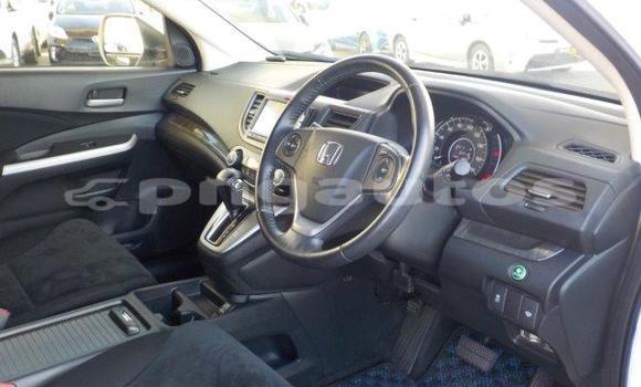Buy Used Honda CRV White Car in Port Moresby in National Capital District Buy Used Honda CRV White Car in Port Moresby in National Capital District