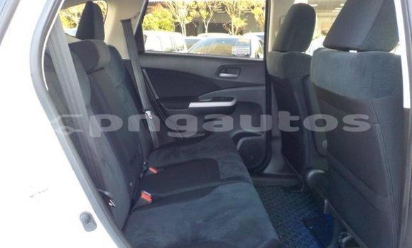 Buy Used Honda CRV White Car in Port Moresby in National Capital District Buy Used Honda CRV White Car in Port Moresby in National Capital District