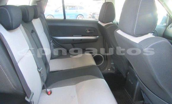 Buy Used Suzuki Escudo White Car in Port Moresby in National Capital District Buy Used Suzuki Escudo White Car in Port Moresby in National Capital District