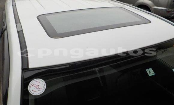 Buy Used Suzuki Escudo White Car in Port Moresby in National Capital District Buy Used Suzuki Escudo White Car in Port Moresby in National Capital District