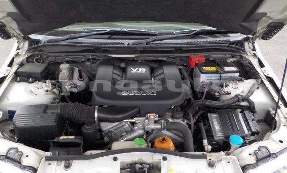 Buy Used Suzuki Escudo White Car in Port Moresby in National Capital District Buy Used Suzuki Escudo White Car in Port Moresby in National Capital District