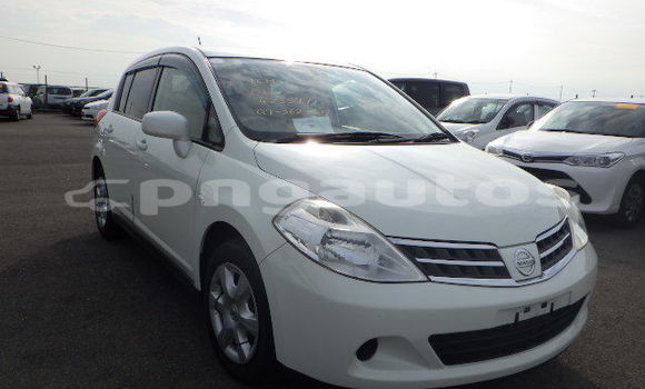 Buy Used Nissan Tiida White Car in Port Moresby in National Capital District Buy Used Nissan Tiida White Car in Port Moresby in National Capital District