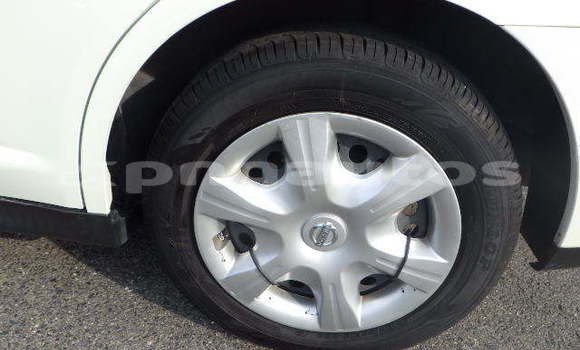 Buy Used Nissan Tiida White Car in Port Moresby in National Capital District Buy Used Nissan Tiida White Car in Port Moresby in National Capital District