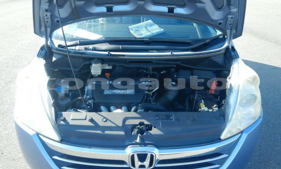 Buy Used Honda Stepwgn Blue Car in Port Moresby in National Capital District Buy Used Honda Stepwgn Blue Car in Port Moresby in National Capital District