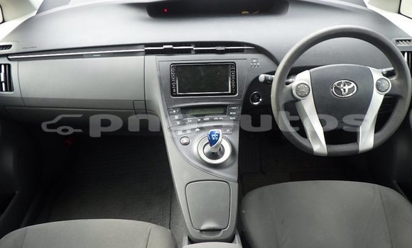 Buy Used Toyota Prius Blue Car in Port Moresby in National Capital District Buy Used Toyota Prius Blue Car in Port Moresby in National Capital District