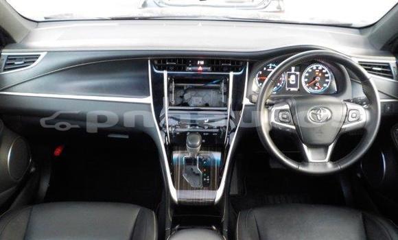 Buy Used Toyota Harrier Black Car in Port Moresby in National Capital District Buy Used Toyota Harrier Black Car in Port Moresby in National Capital District