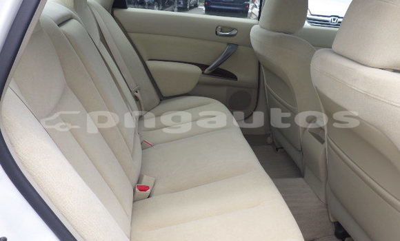 Buy Used Nissan Teana White Car in Port Moresby in National Capital District Buy Used Nissan Teana White Car in Port Moresby in National Capital District