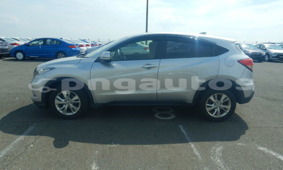 Buy Used Honda Vezel Silver Car in Port Moresby in National Capital District Buy Used Honda Vezel Silver Car in Port Moresby in National Capital District