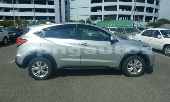 Buy Used Honda Vezel Silver Car in Port Moresby in National Capital District Buy Used Honda Vezel Silver Car in Port Moresby in National Capital District