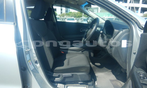 Buy Used Honda Vezel Silver Car in Port Moresby in National Capital District Buy Used Honda Vezel Silver Car in Port Moresby in National Capital District