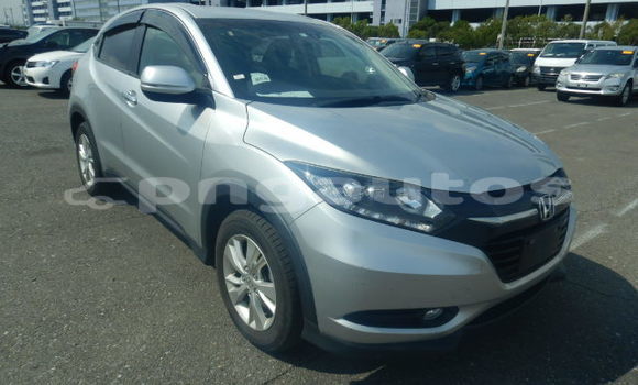 Buy Used Honda Vezel Silver Car in Port Moresby in National Capital District Buy Used Honda Vezel Silver Car in Port Moresby in National Capital District