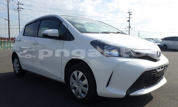 Buy Used Toyota Vitz White Car in Port Moresby in National Capital District Buy Used Toyota Vitz White Car in Port Moresby in National Capital District
