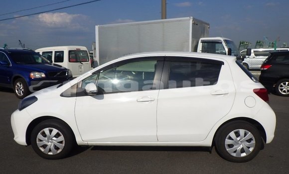 Buy Used Toyota Vitz White Car in Port Moresby in National Capital District Buy Used Toyota Vitz White Car in Port Moresby in National Capital District
